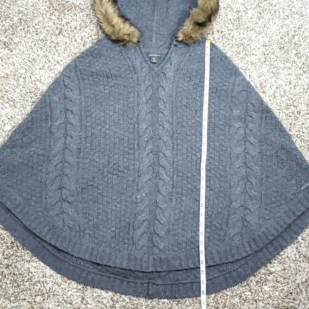 EDDIE BAUER Faux Fur 65% Lambs Wool Gray Poncho